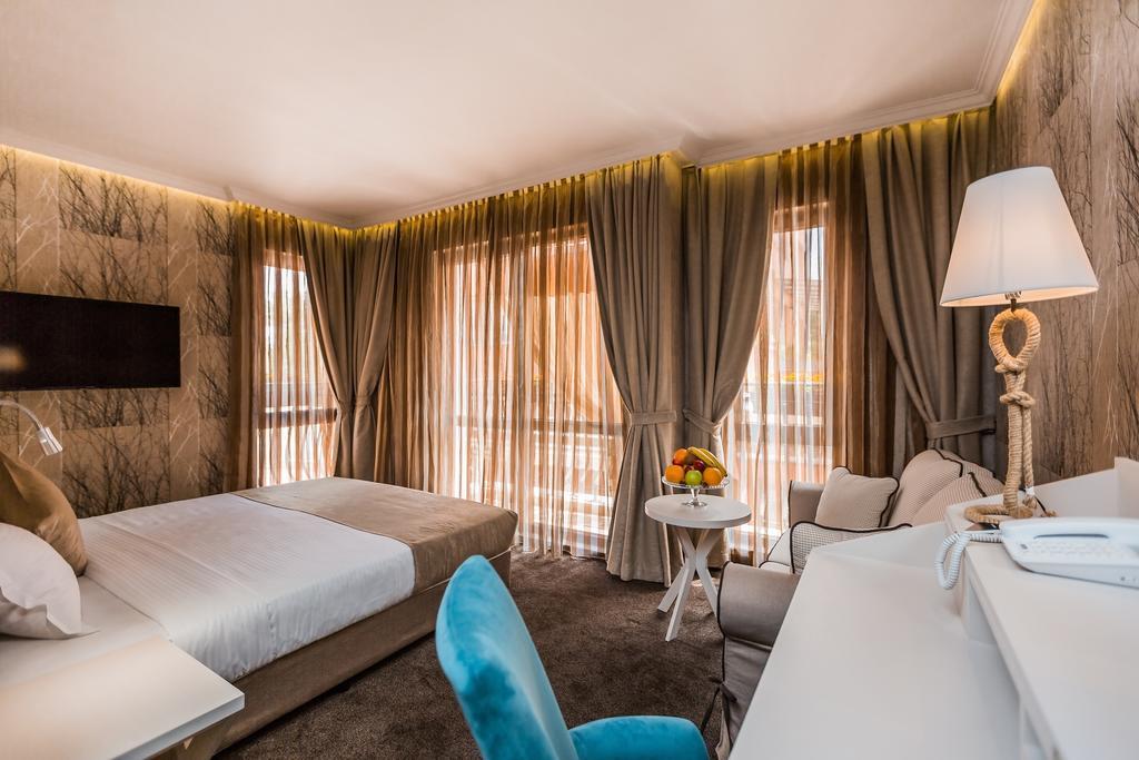 פלובדיב 8 1/2 Art Guest House חדר תמונה