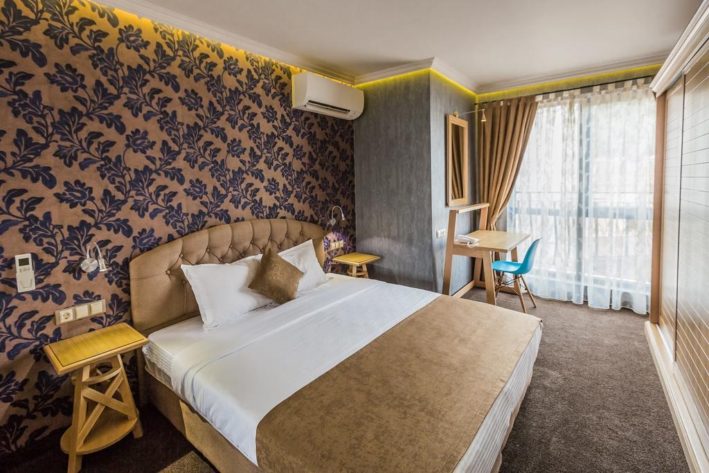 פלובדיב 8 1/2 Art Guest House מראה חיצוני תמונה
