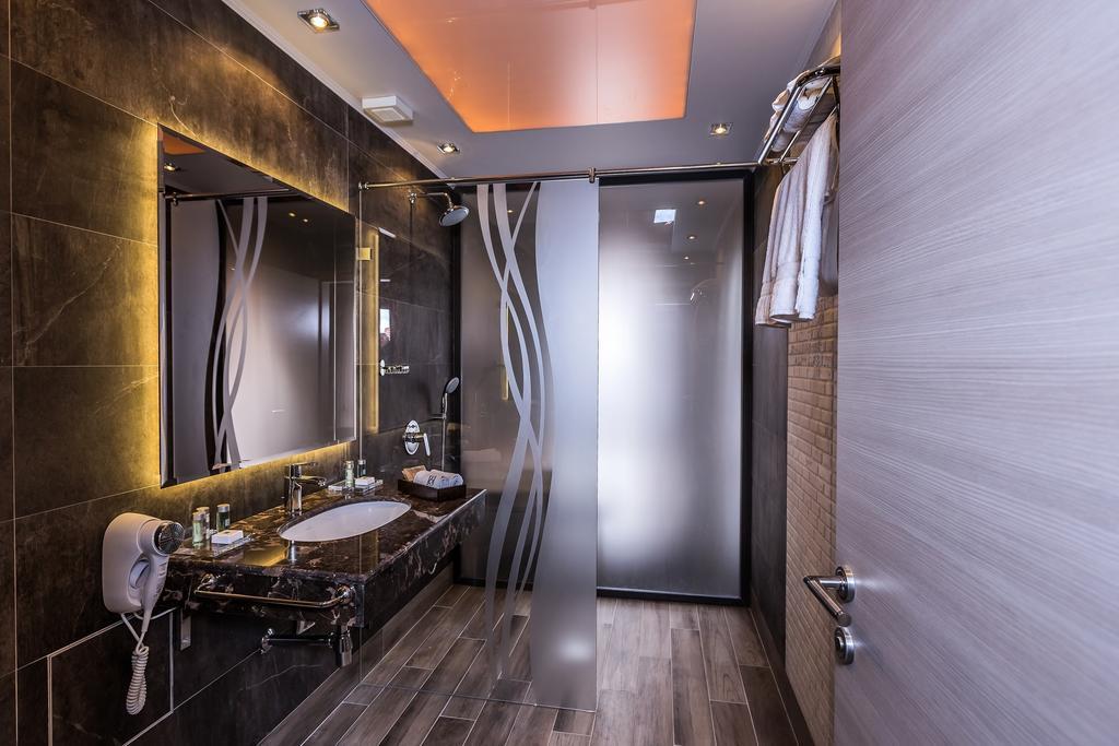 פלובדיב 8 1/2 Art Guest House חדר תמונה