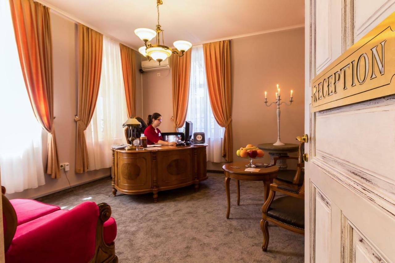פלובדיב 8 1/2 Art Guest House מראה חיצוני תמונה